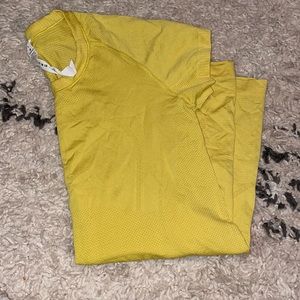 Lululemon swiftly tech t shirt.